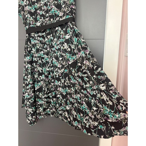 Simply Vera Black Market Floral Fit Flare Dress Black Teal Purple Pockets L - Picture 6 of 9